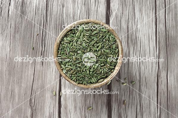 dried-fennel-seeds-or-saunf